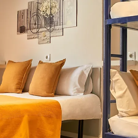 Sun & Moon Hostel-3